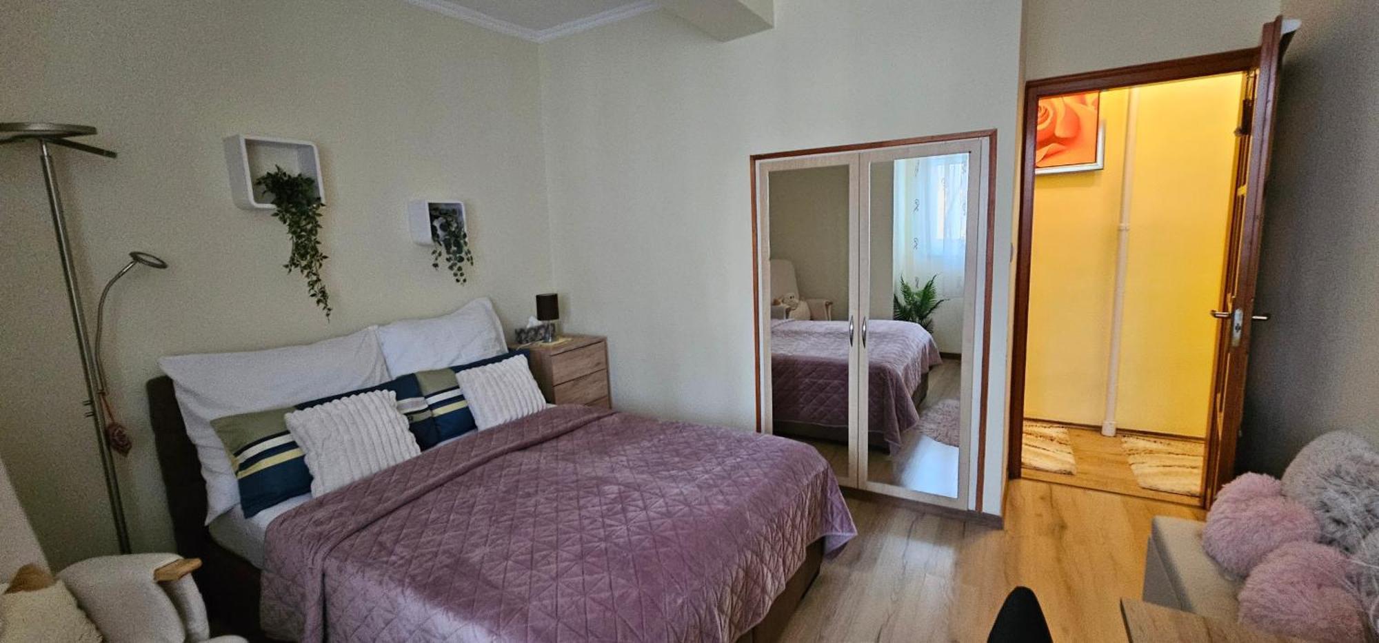 Anna Gyoengye Apartman Debrecen Ngoại thất bức ảnh