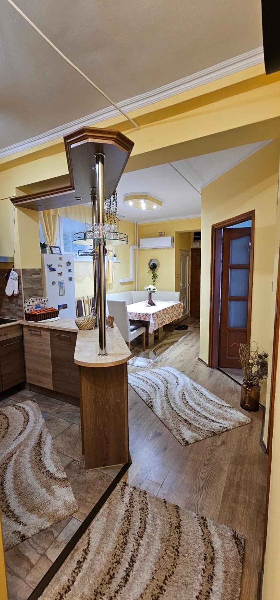 Anna Gyoengye Apartman Debrecen Ngoại thất bức ảnh